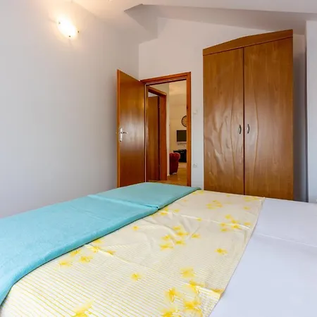 Ciara Apartman