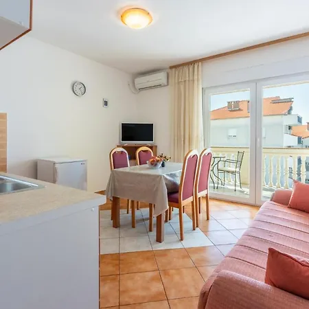 Ciara Apartman *