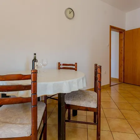 Ciara Apartman
