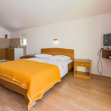 Apartman Ciara *